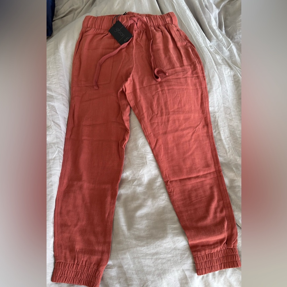 Gibson Coral Apparel